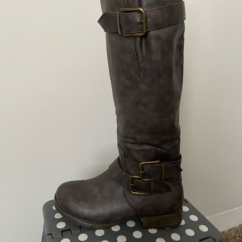 Brown thigh boots